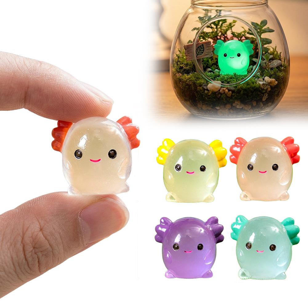 光るアホロートルミニチュア、暗闇で光る動物フィギュア、モスマ - Aquarium Moss のレビューと価格